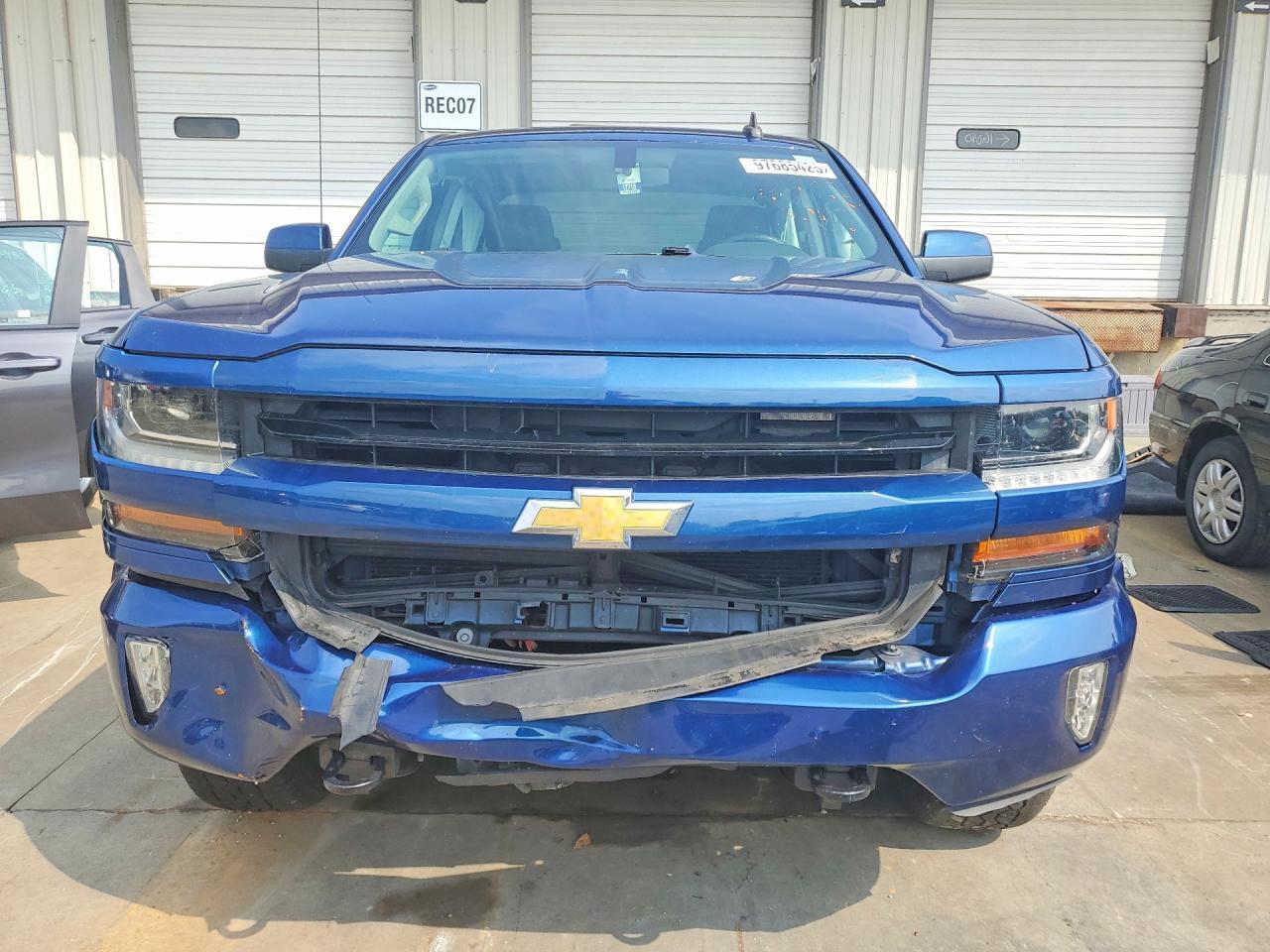 2017 Chevrolet Silverado K1500 Lt - Image 5