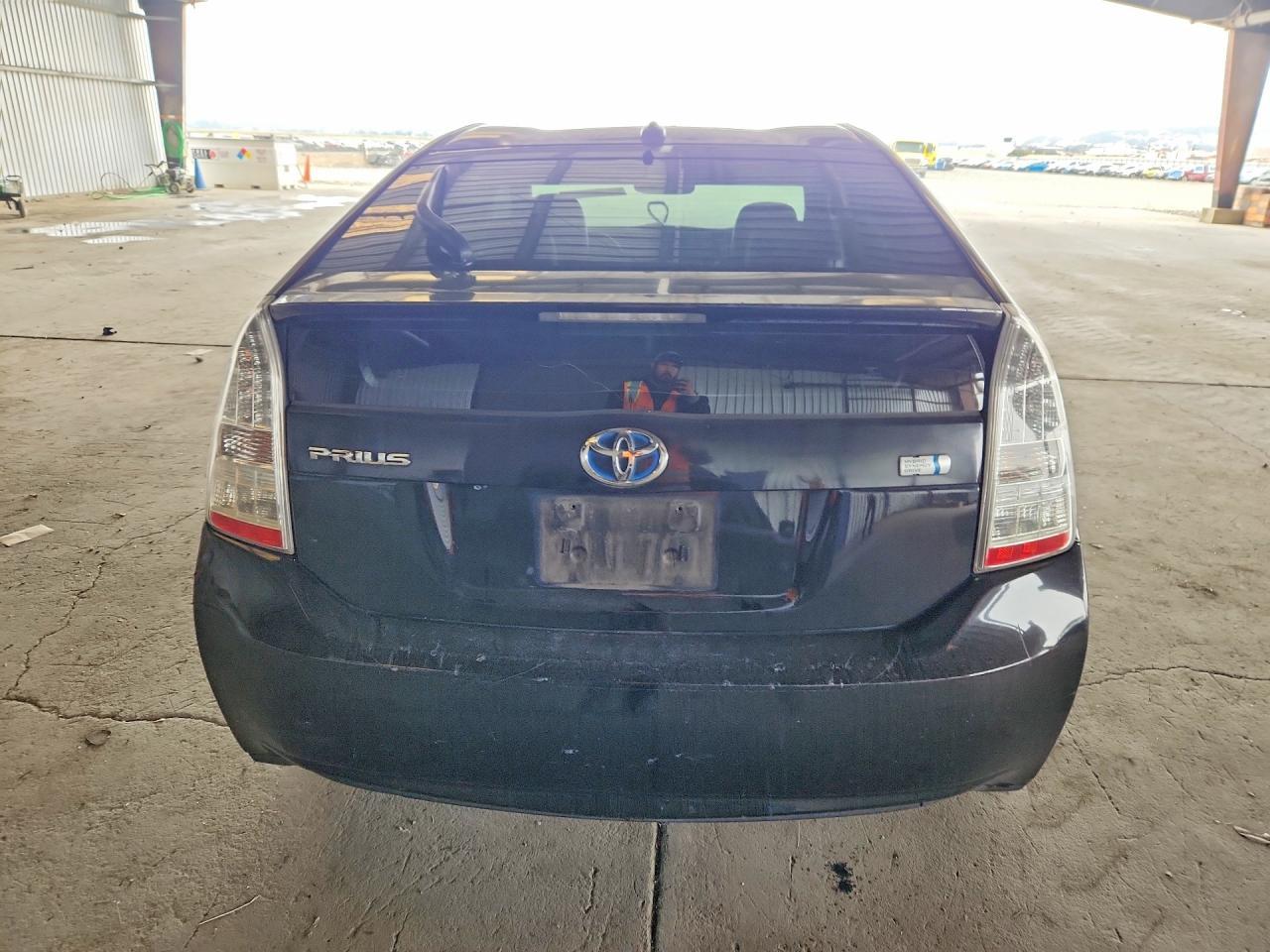 2010 Toyota Prius Iv - Фото 6