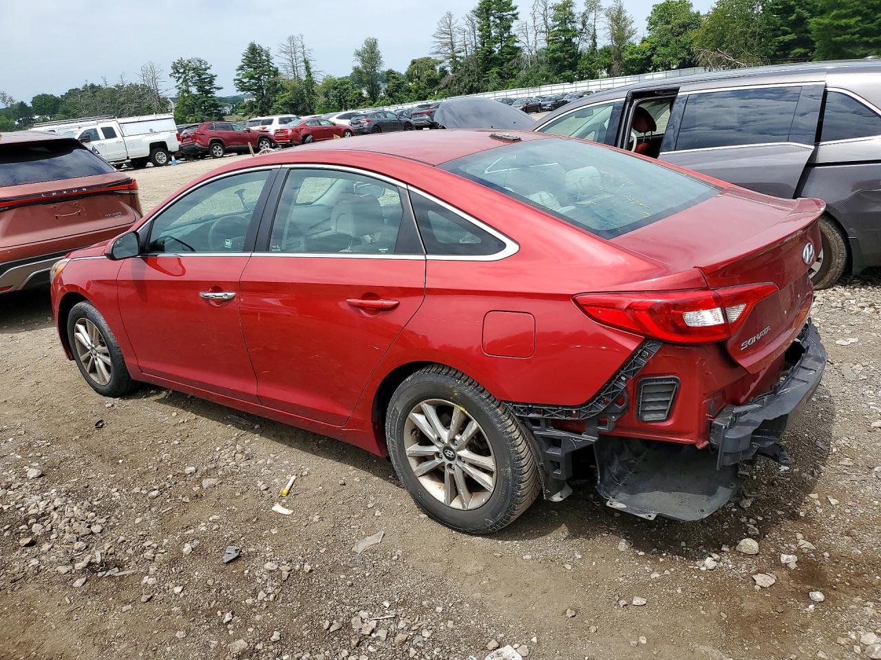 2017 Hyundai Sonata Se - Фото 2