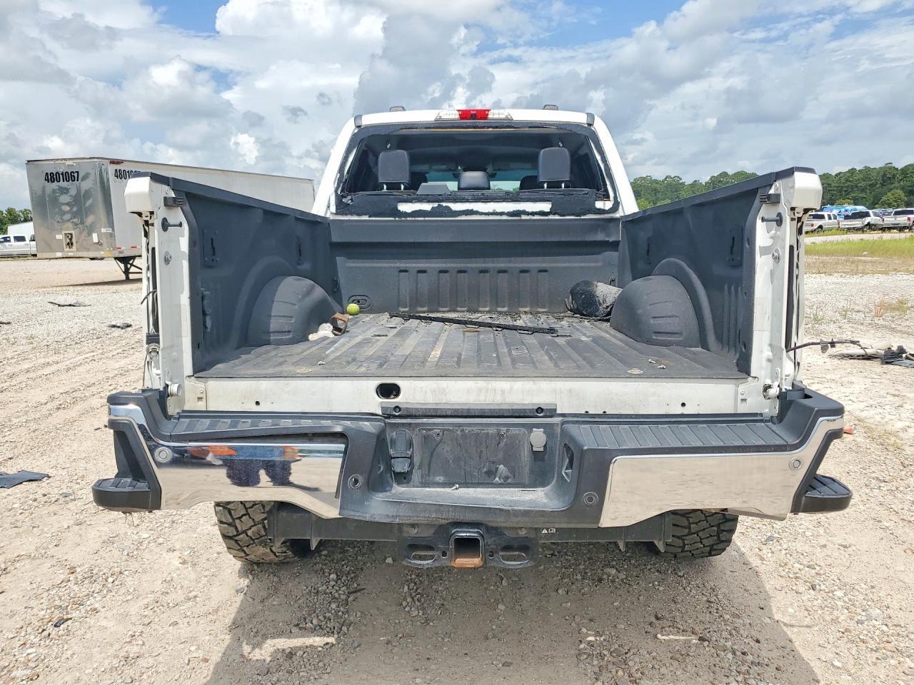 2023 Ford F250 Super Duty - Фото 6