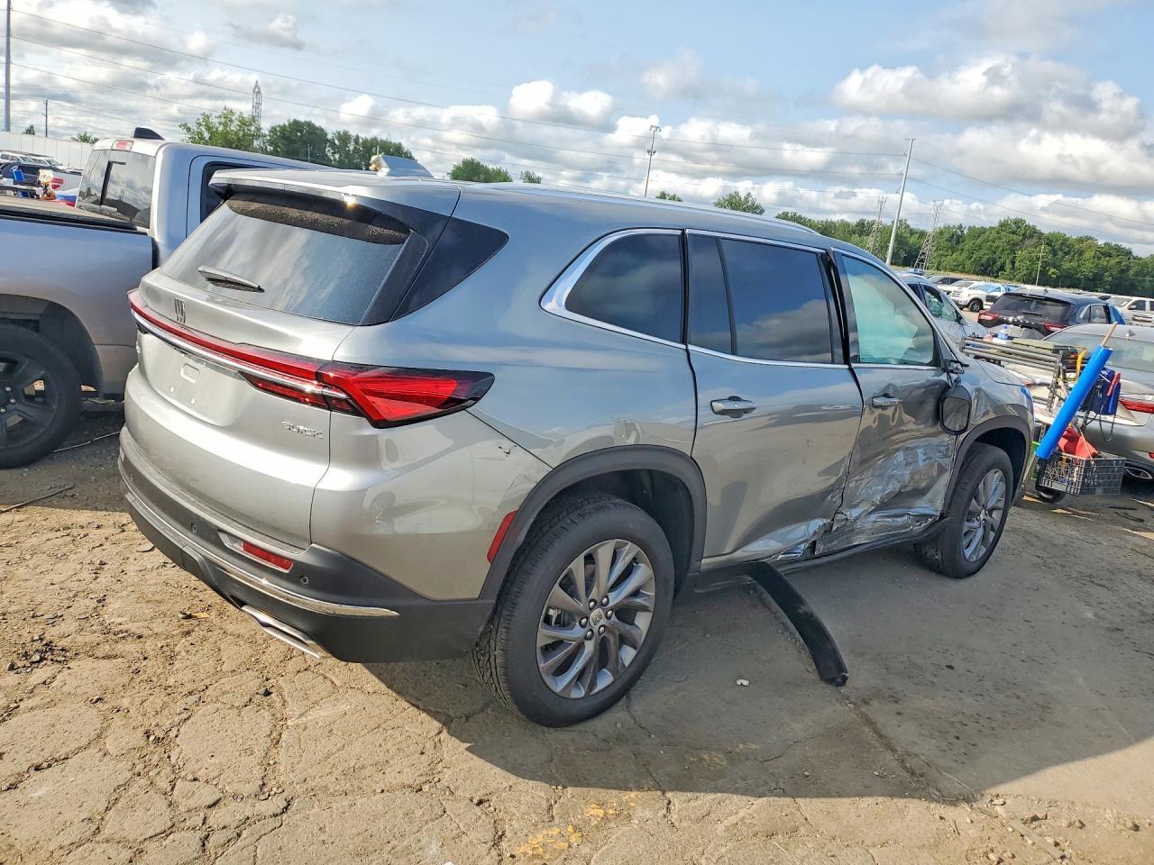 2026 Buick Enclave Preferred - Фото 3