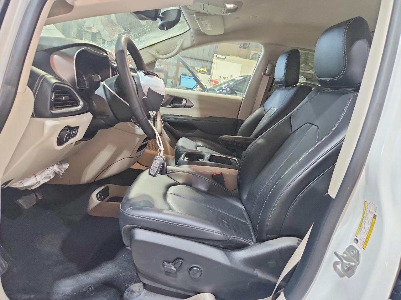 2024 Chrysler Pacifica Hybrid Select - Фото 7