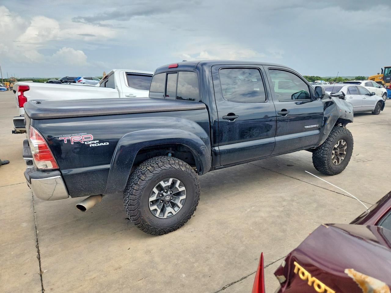 2010 Toyota Tacoma Double Cab Prerunner - Image 3