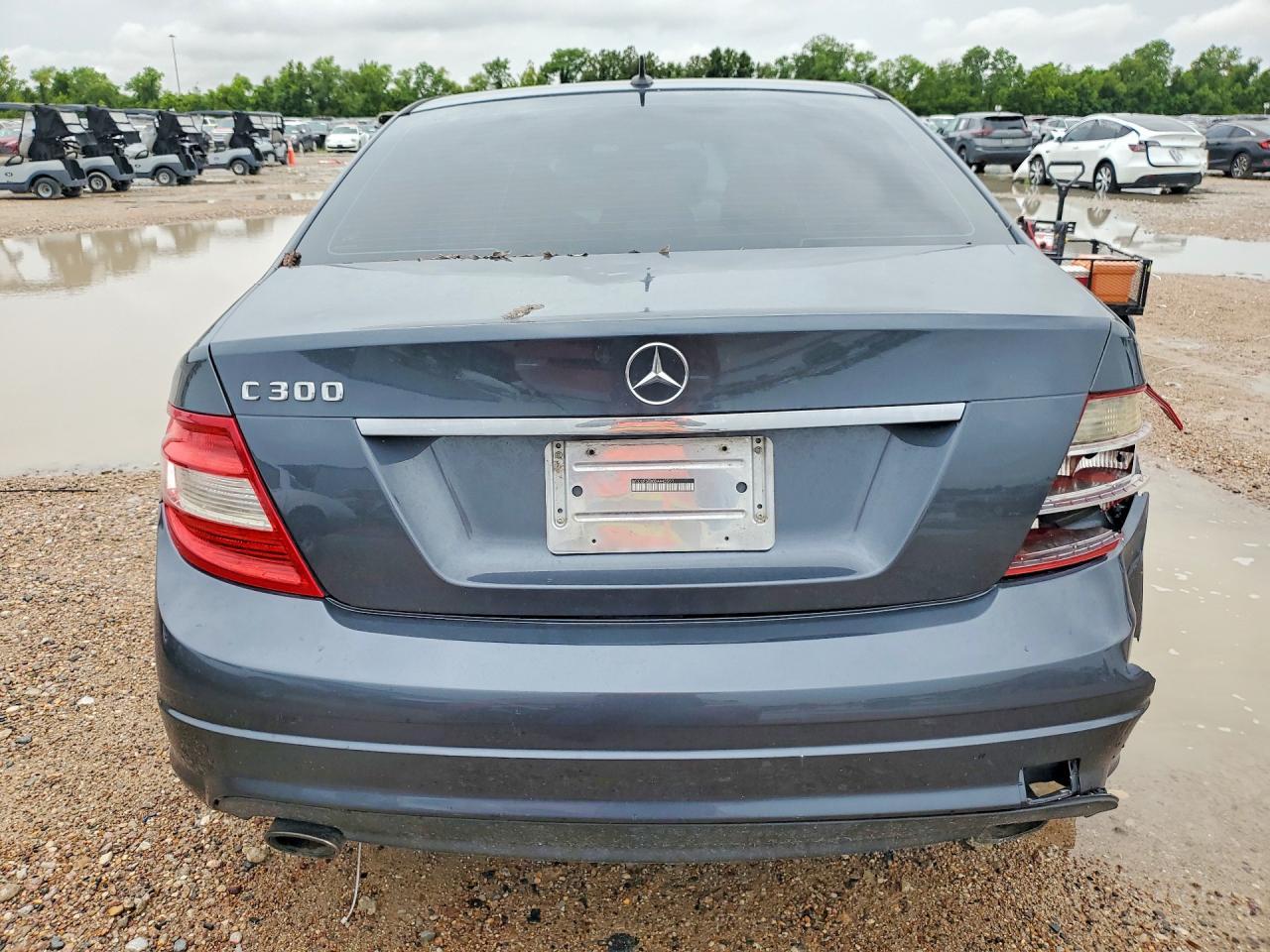 2011 Mercedes-Benz C 300 - Фото 6