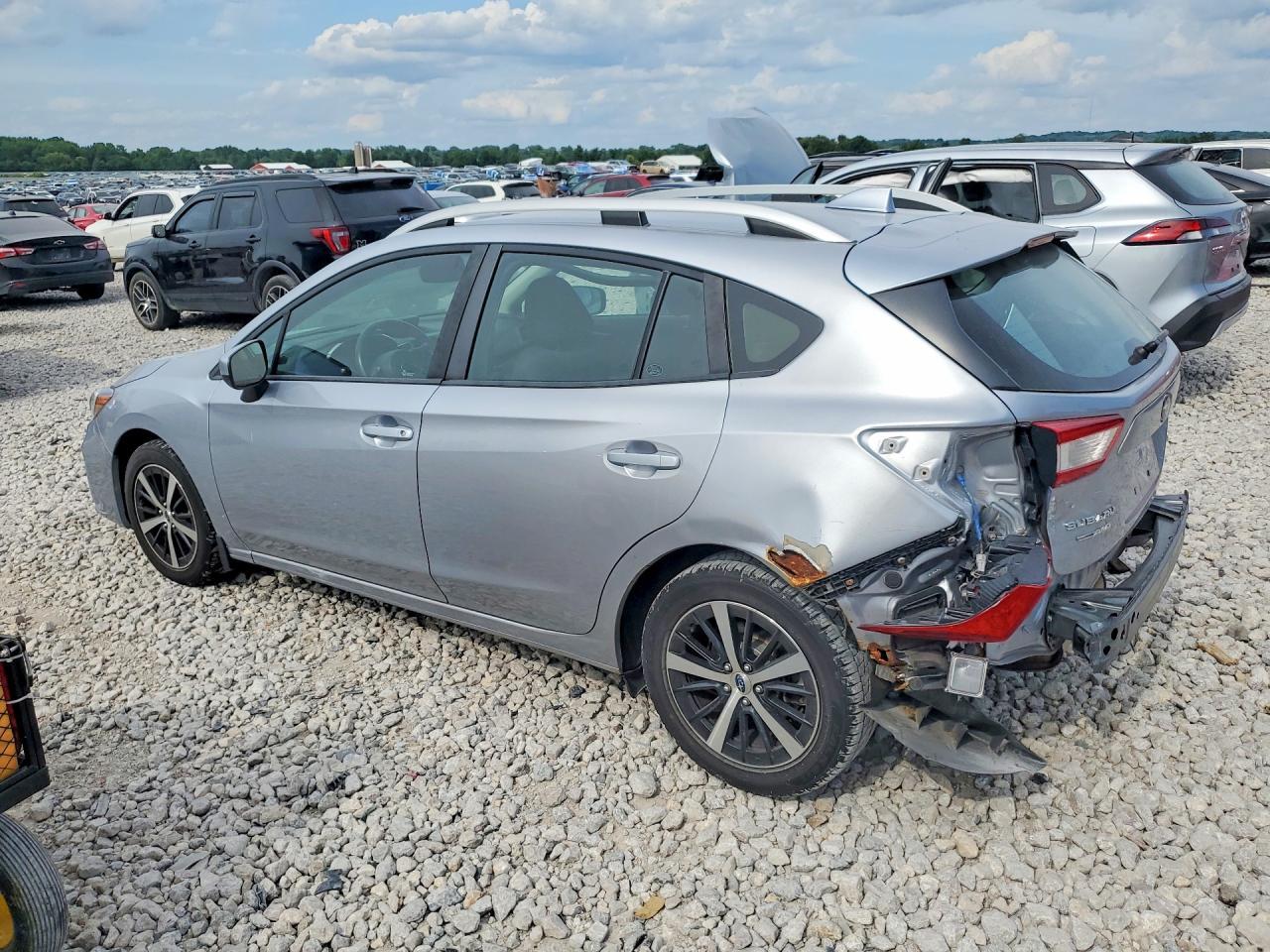 2019 Subaru Impreza Premium - Image 2