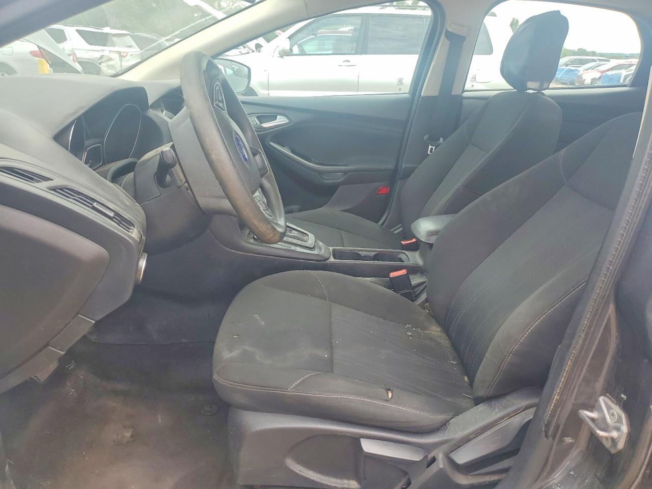 2017 Ford Focus Se - Image 7