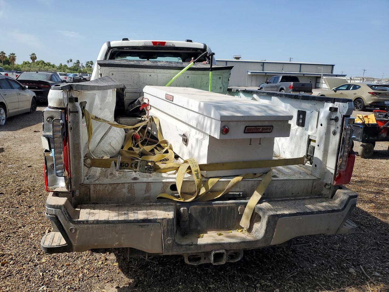 2024 Ford F250 Super Duty - Фото 6