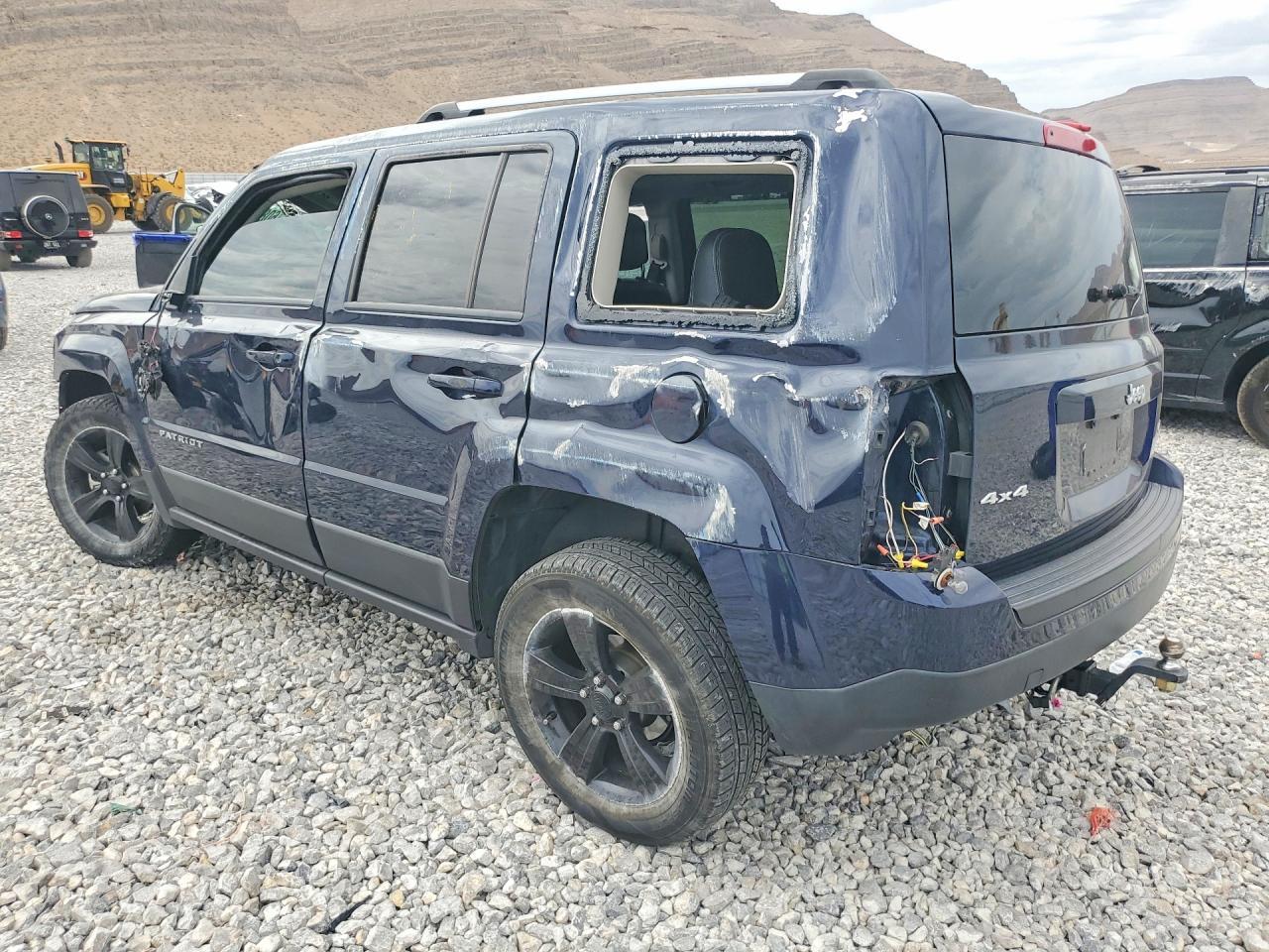 2016 Jeep Patriot Latitude - Фото 2