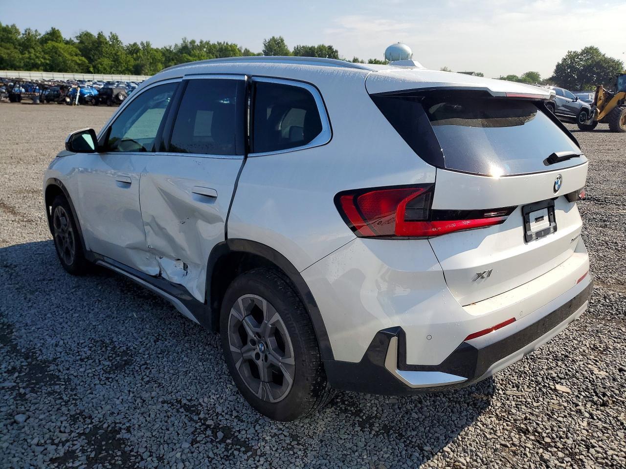 2025 BMW X1 xDrive28I - Фото 2
