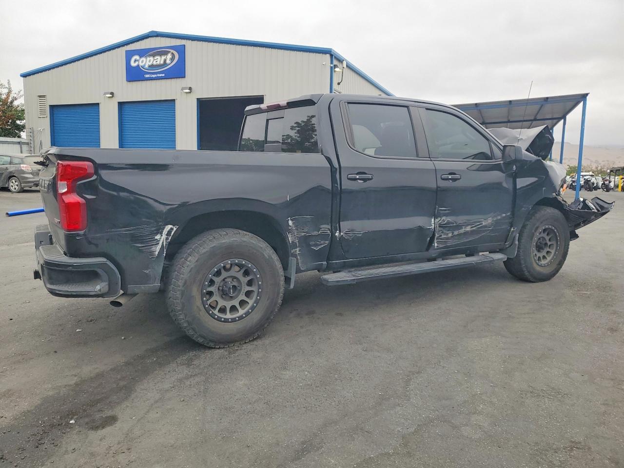 2023 Chevrolet Silverado C1500 Rst - Image 3