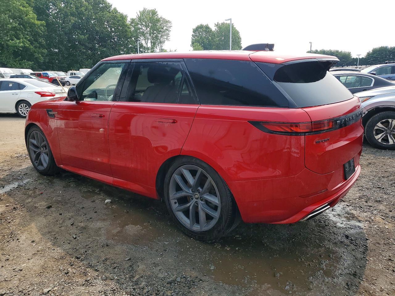 2023 Land Rover Range Rover Sport Dynamic Se - Image 2
