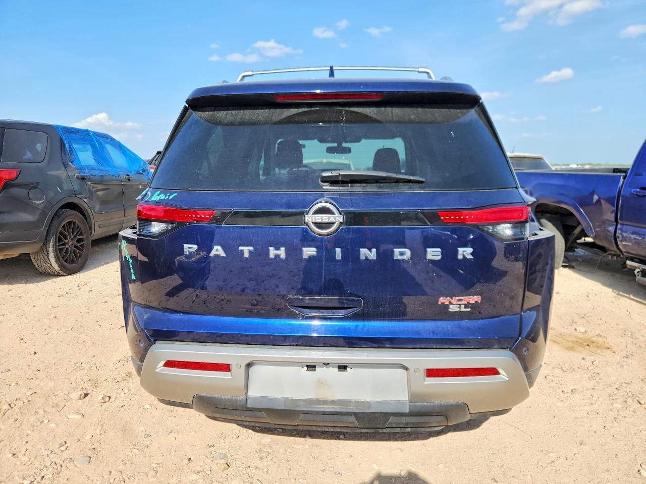 2022 Nissan Pathfinder Sl - Image 6