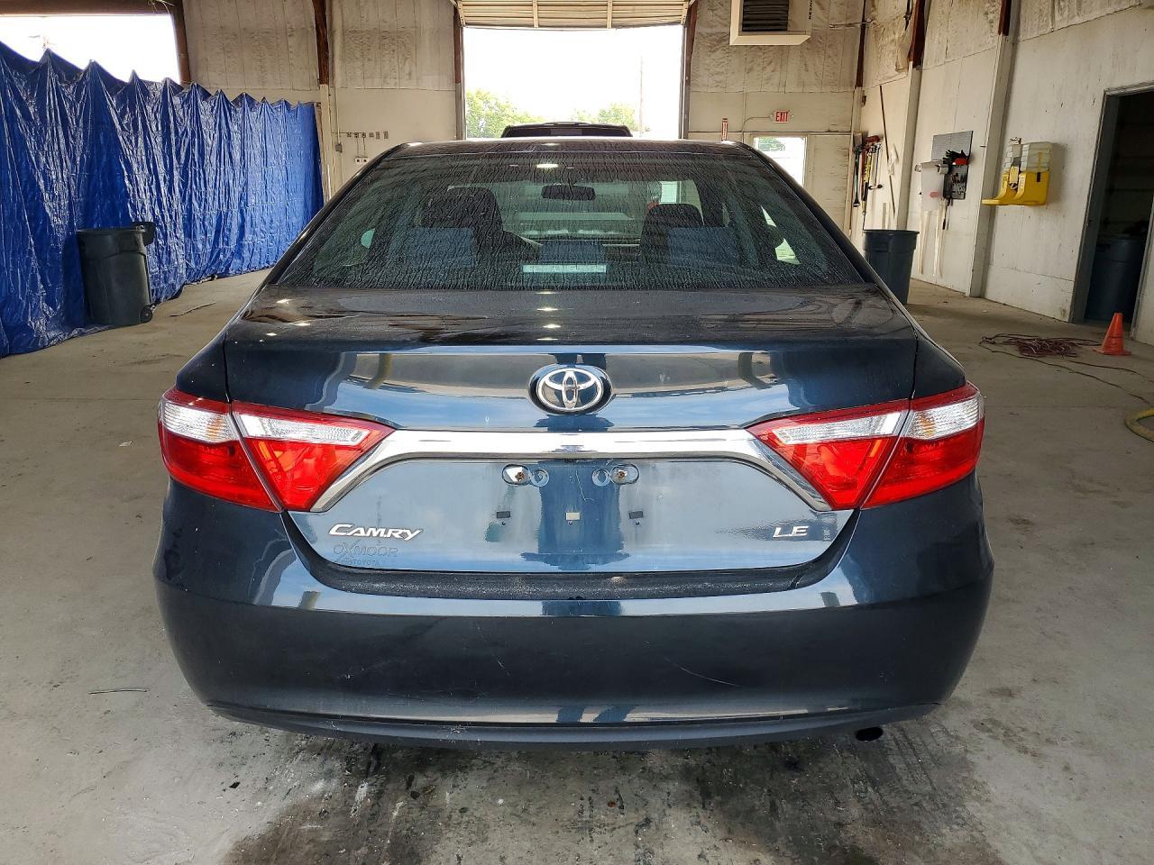 2017 Toyota Camry Le - Image 6