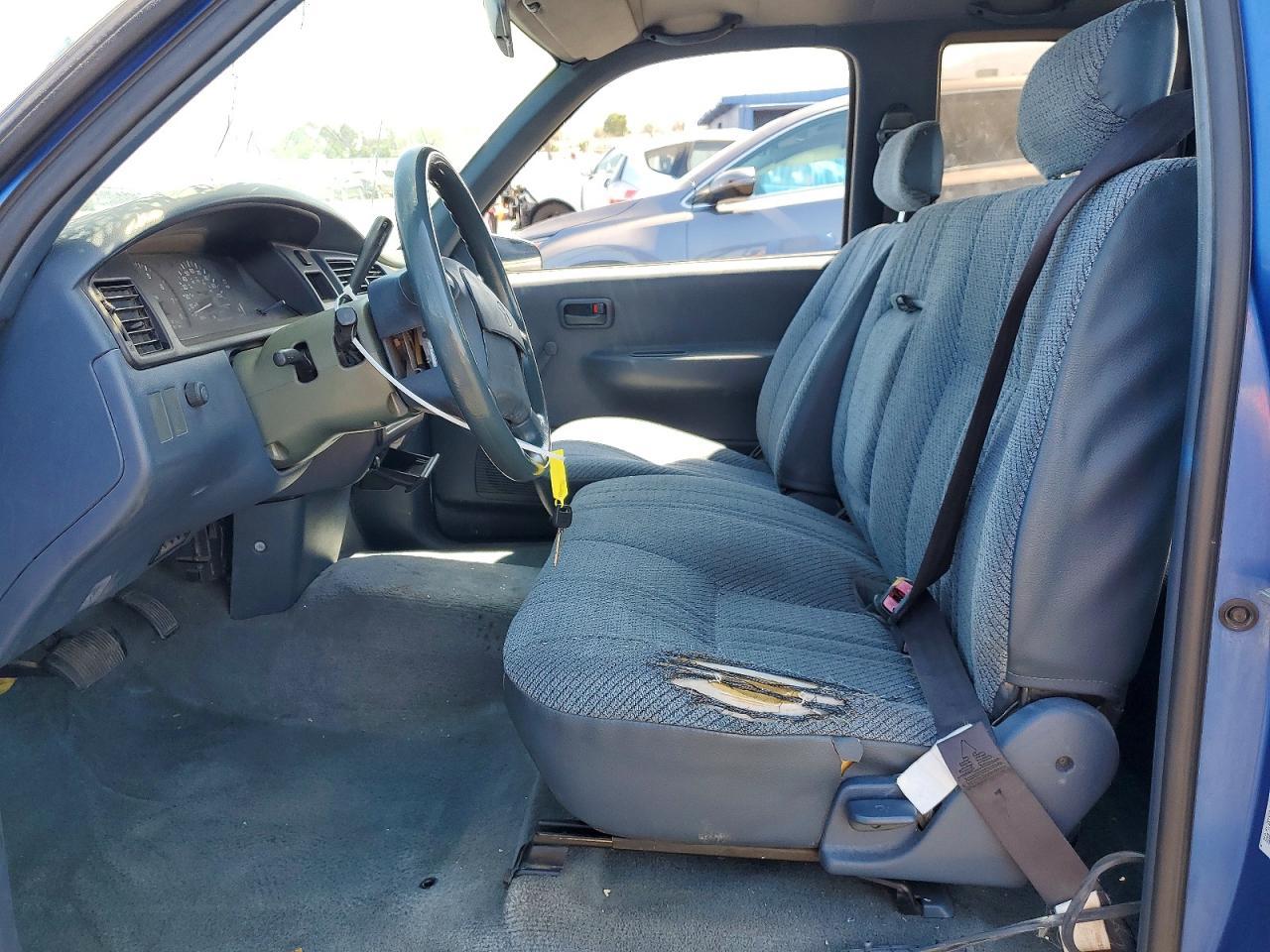 1995 Toyota T100 Dx - Image 7