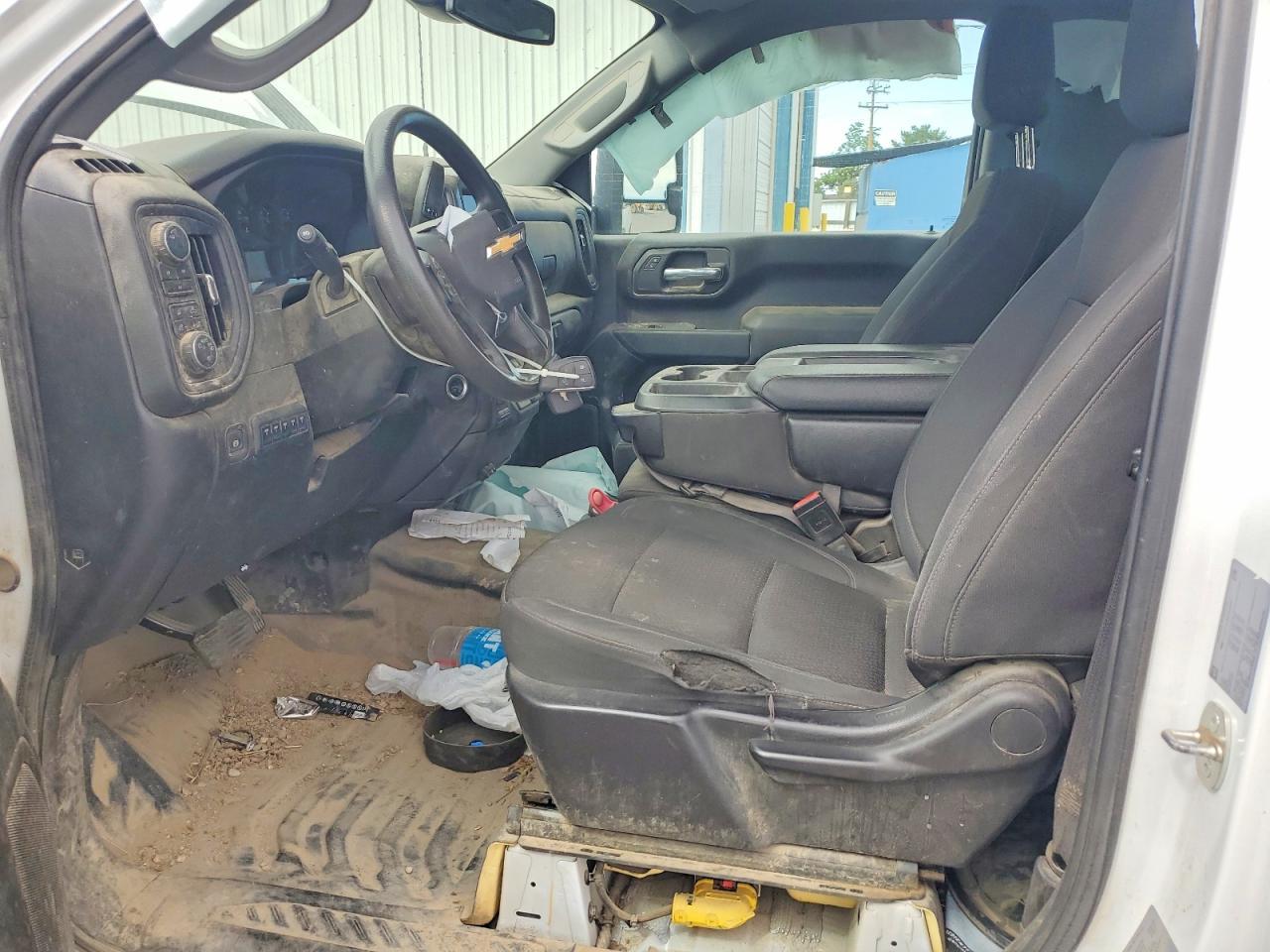 2024 Chevrolet Silverado K2500 Heavy Duty - Image 7