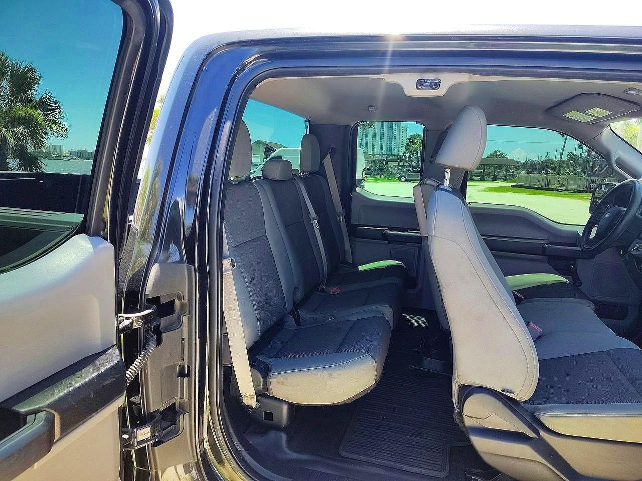 2015 Ford F150 Super Cab - Фото 6