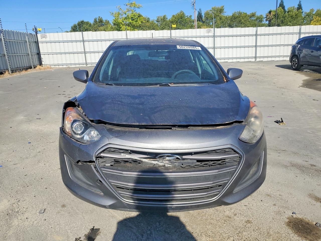 2017 Hyundai Elantra Gt Base - Фото 5