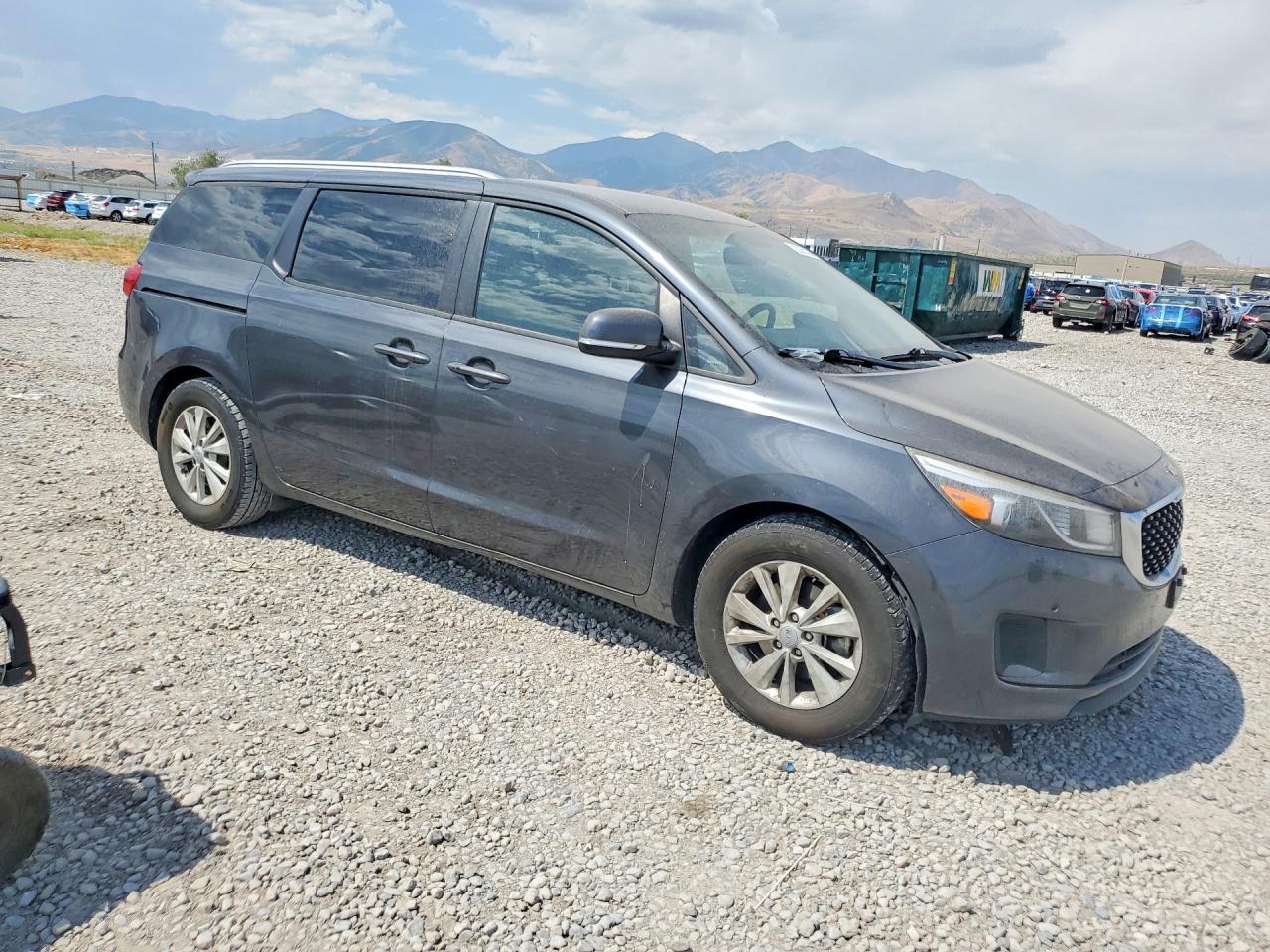 2017 Kia Sedona Lx - Фото 4