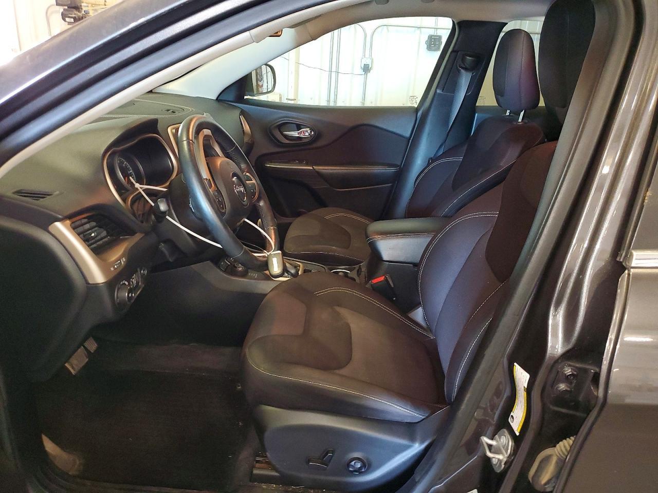 2015 Jeep Cherokee Latitude - Фото 7