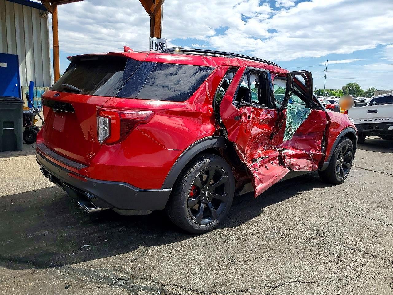 2020 Ford Explorer St - Image 3