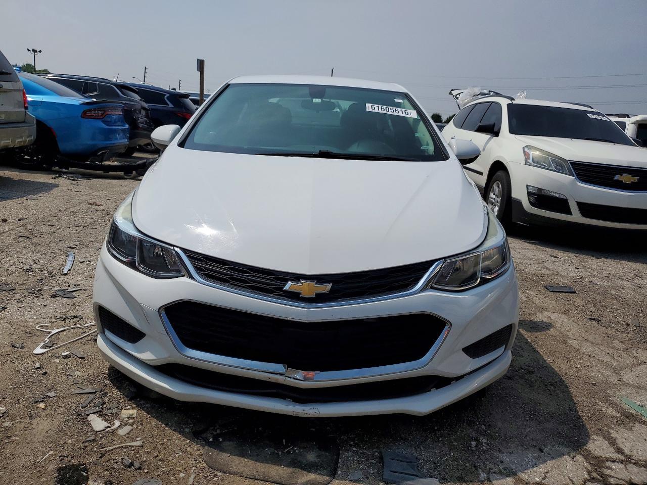 2018 Chevrolet Cruze Ls - Image 5
