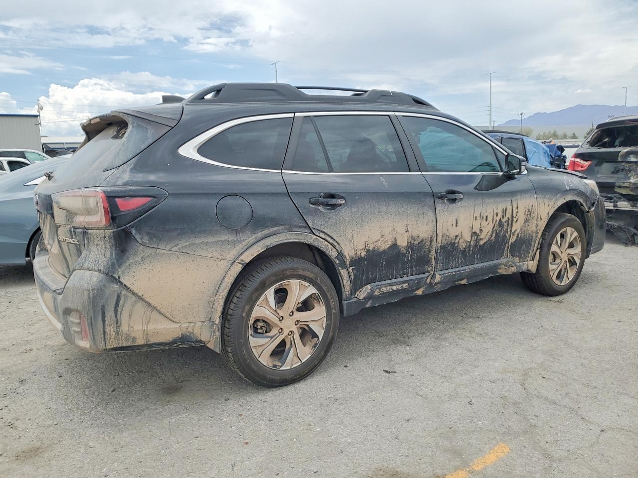 2022 Subaru Outback Limited - Фото 3