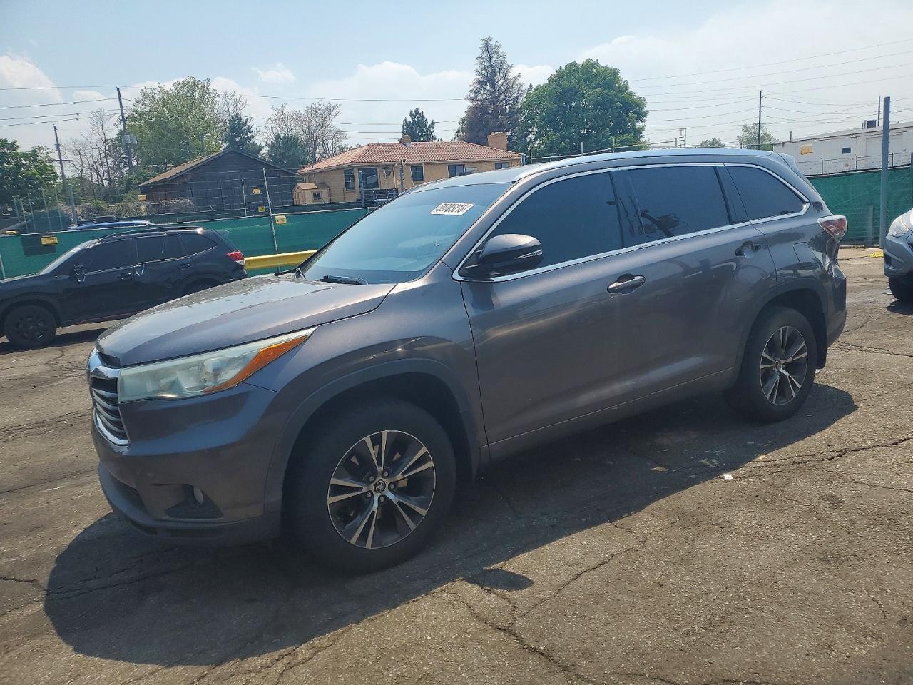 2016 Toyota Highlander Xle