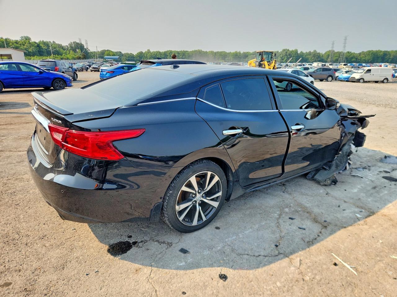 2016 Nissan Maxima Platinum - Image 3