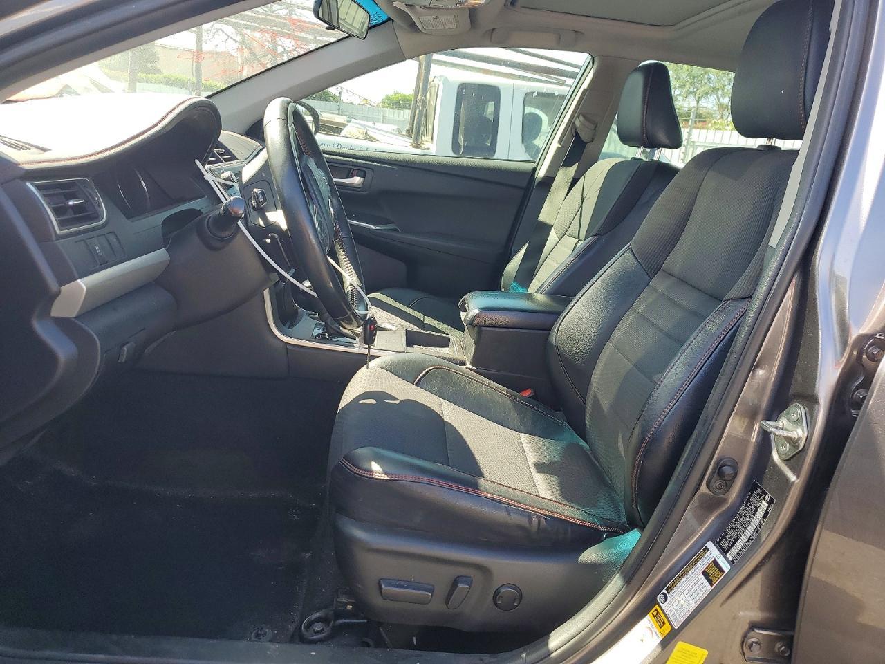 2016 Toyota Camry Se - Image 7