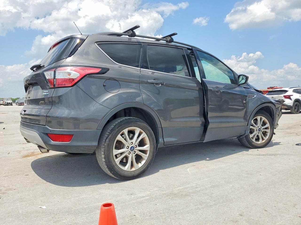 2018 Ford Escape Sel - Фото 3