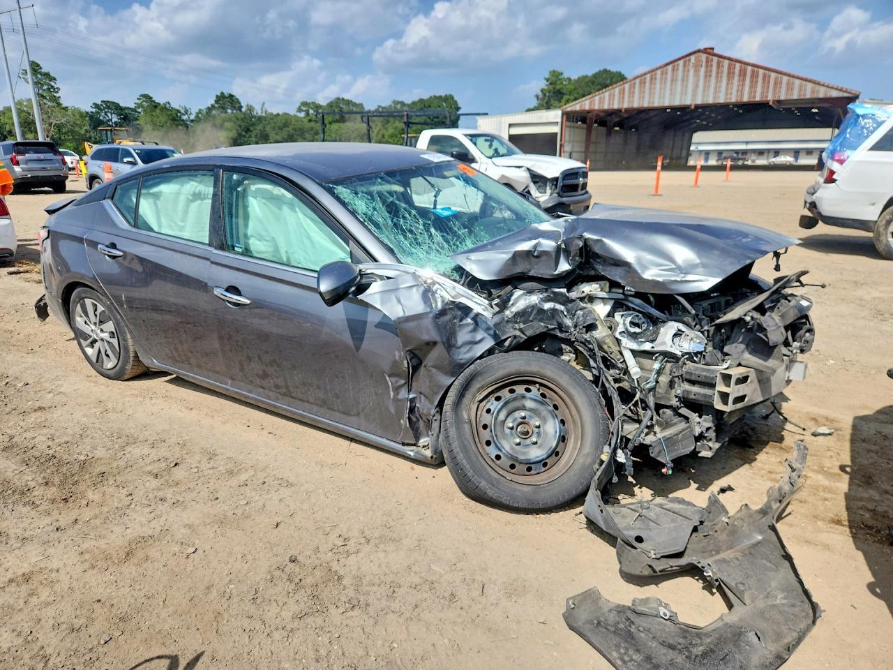 2019 Nissan Altima S - Image 4