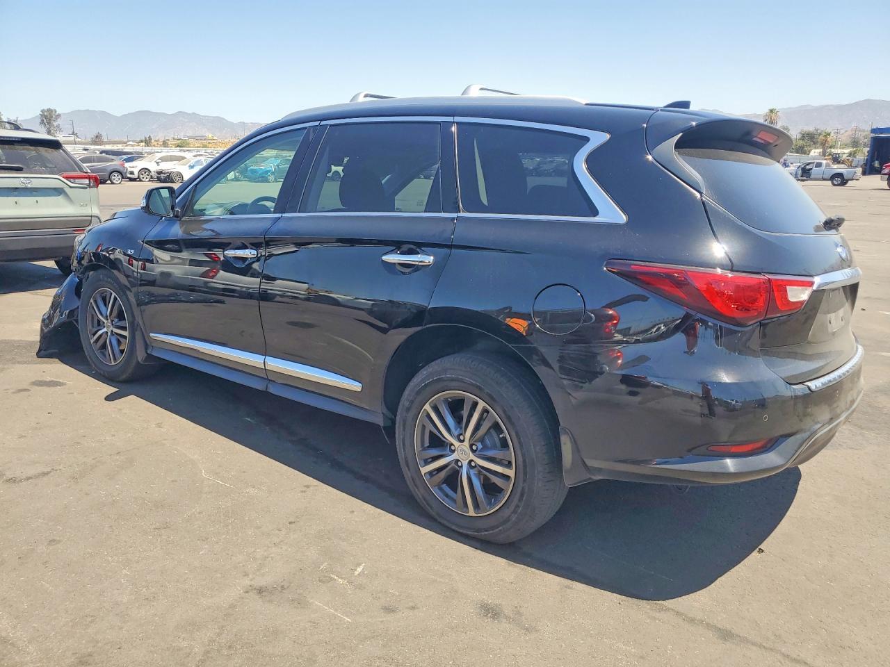 2017 Infiniti Qx60 Base - Image 2