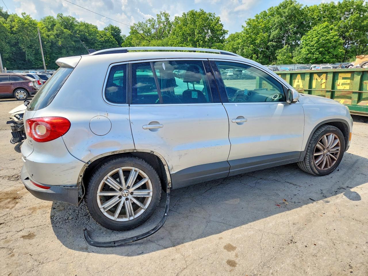 2011 Volkswagen Tiguan S - Фото 3
