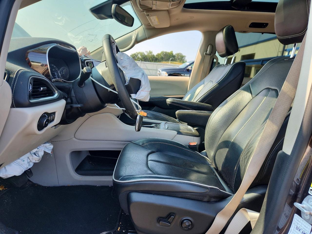 2023 Chrysler Pacifica Limited - Фото 7