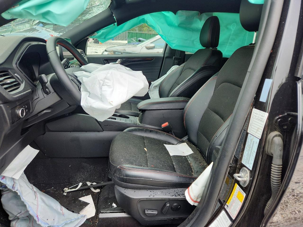 2025 Ford Escape St Line - Image 7