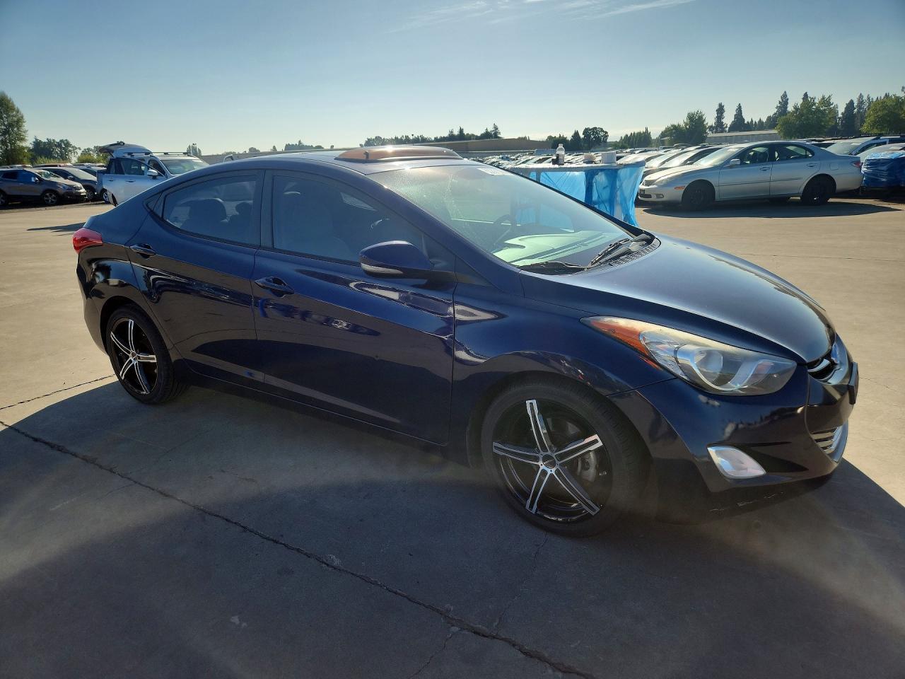 2013 Hyundai Elantra Limited - Image 4