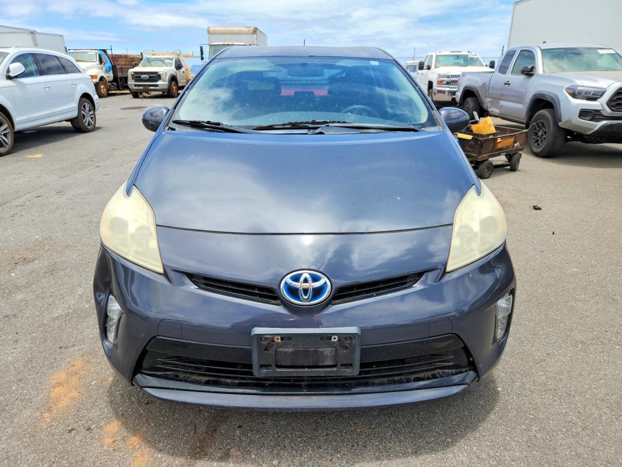 2013 Toyota Prius One - Image 5