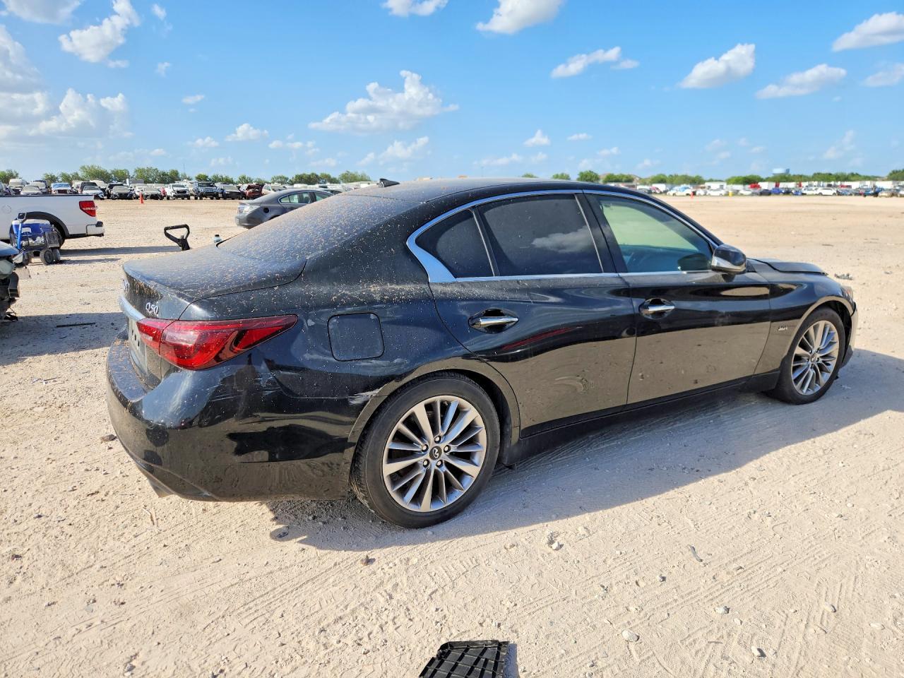 2018 Infiniti Q50 3.0T Luxe - Image 3