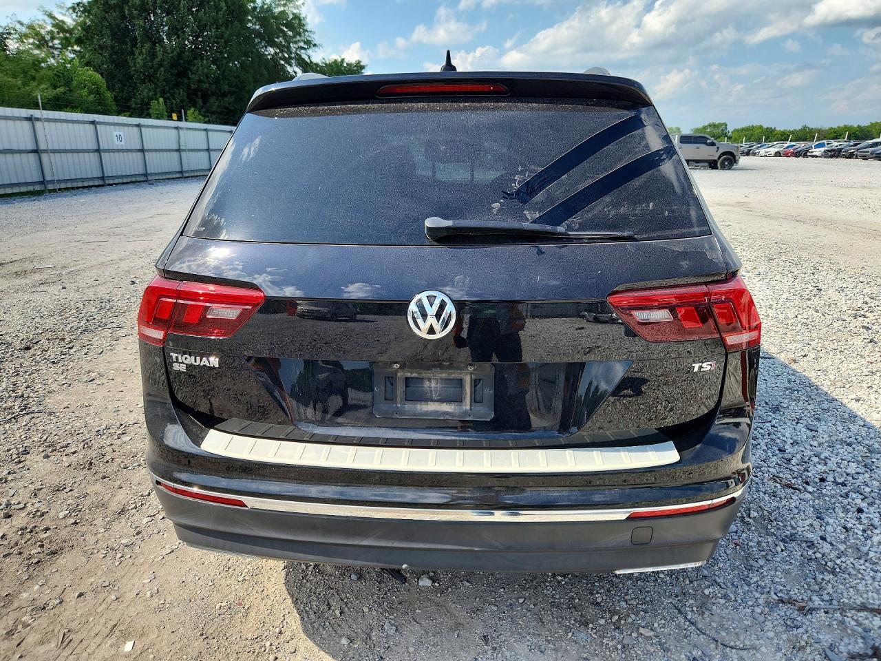 2018 Volkswagen Tiguan Se - Image 6