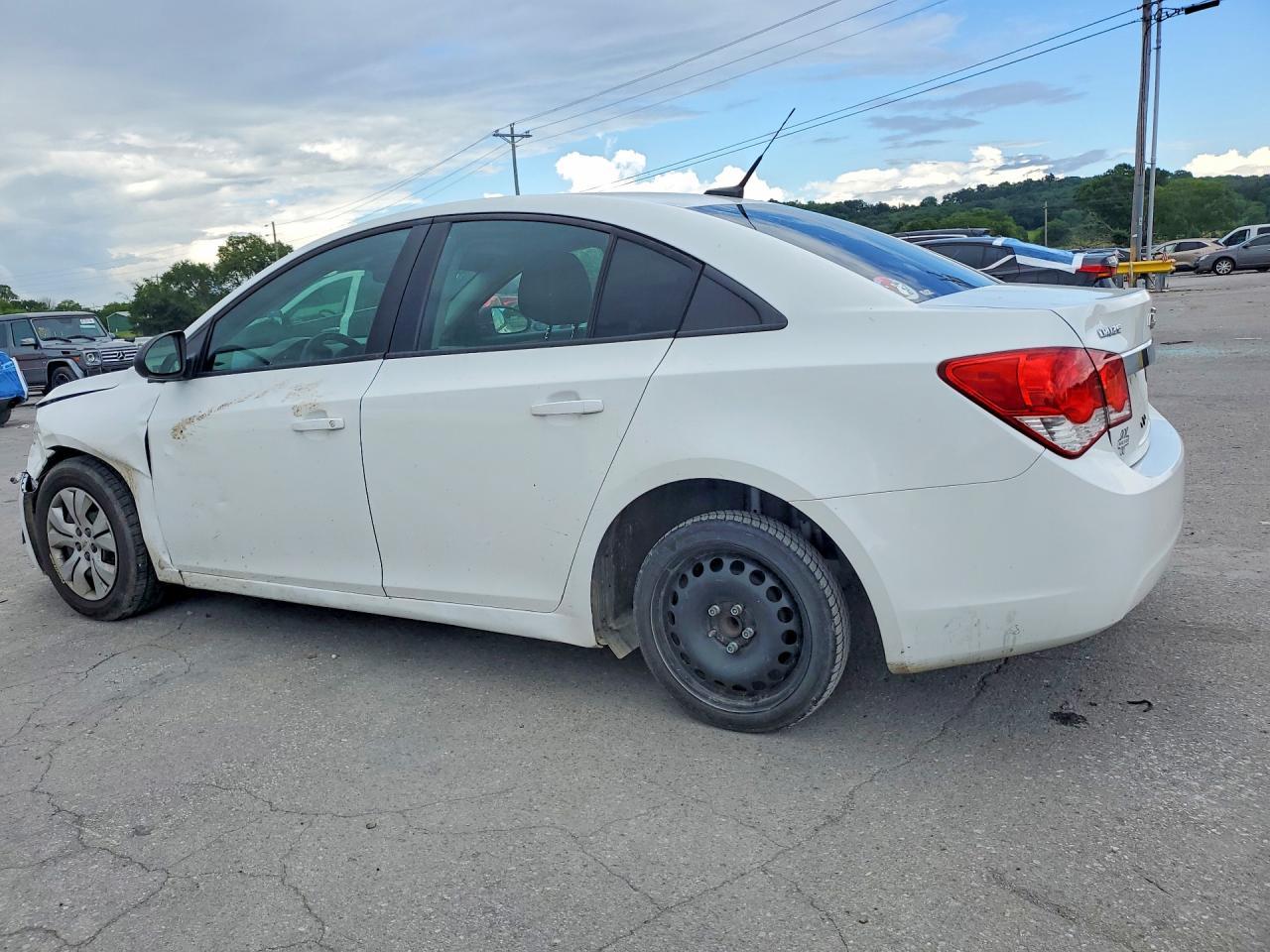 2014 Chevrolet Cruze Ls - Фото 2