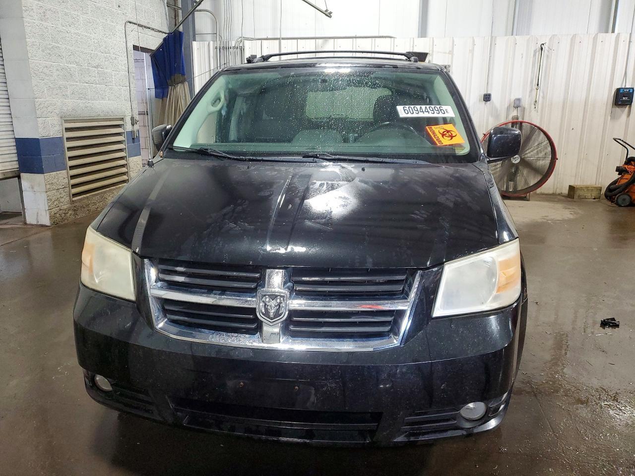 2010 Dodge Grand Caravan Sxt - Image 5