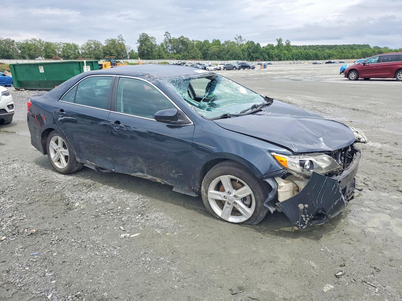 2014 Toyota Camry Se - Image 4