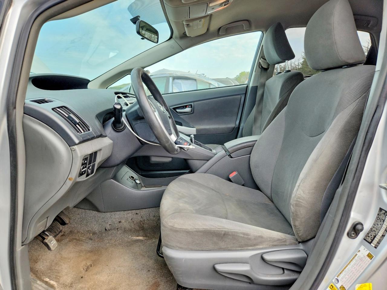 2011 Toyota Prius Two - Фото 7