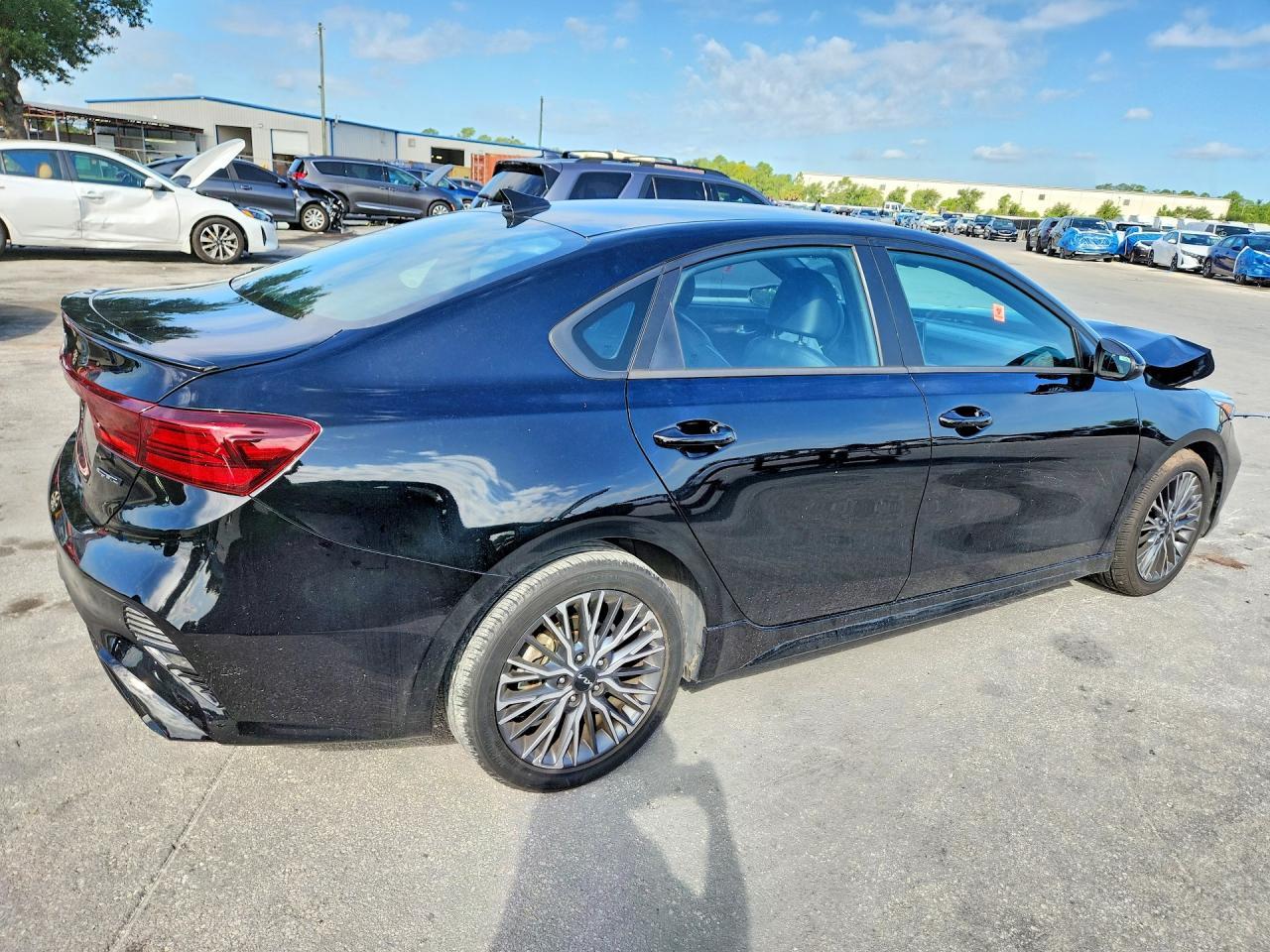 2026 Kia Forte Gt Line - Фото 3