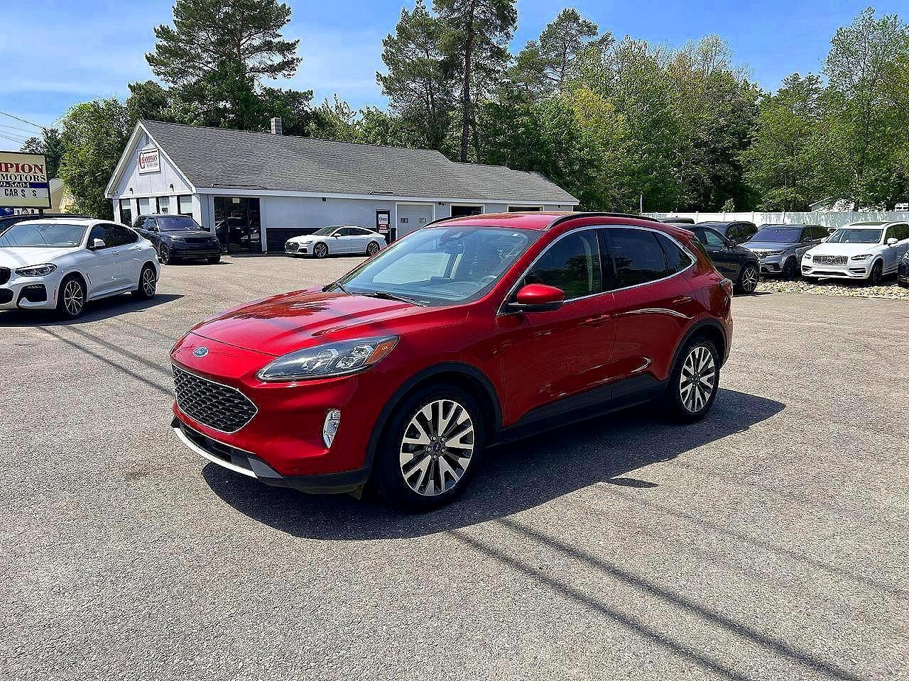 2020 Ford Escape Titanium - Фото 2