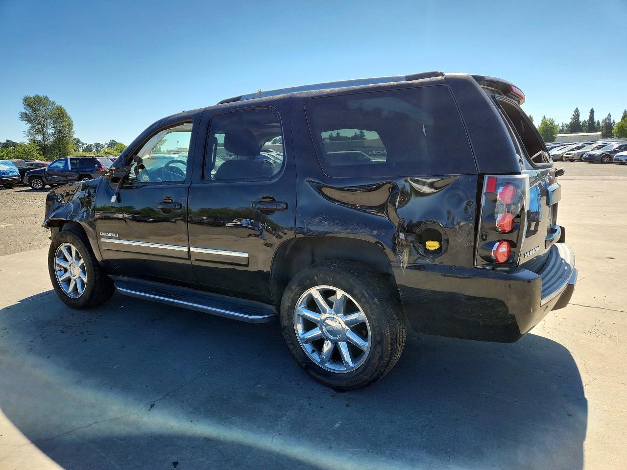 2013 GMC Yukon Denali - Фото 2