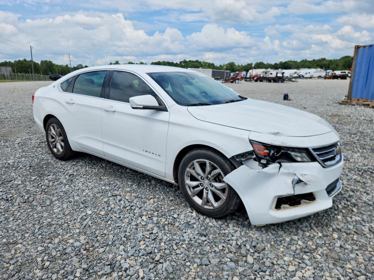 2017 Chevrolet Impala Lt - Image 4