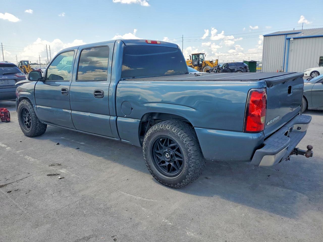 2007 Chevrolet Silverado C1500 Classic Crew Cab - Фото 2
