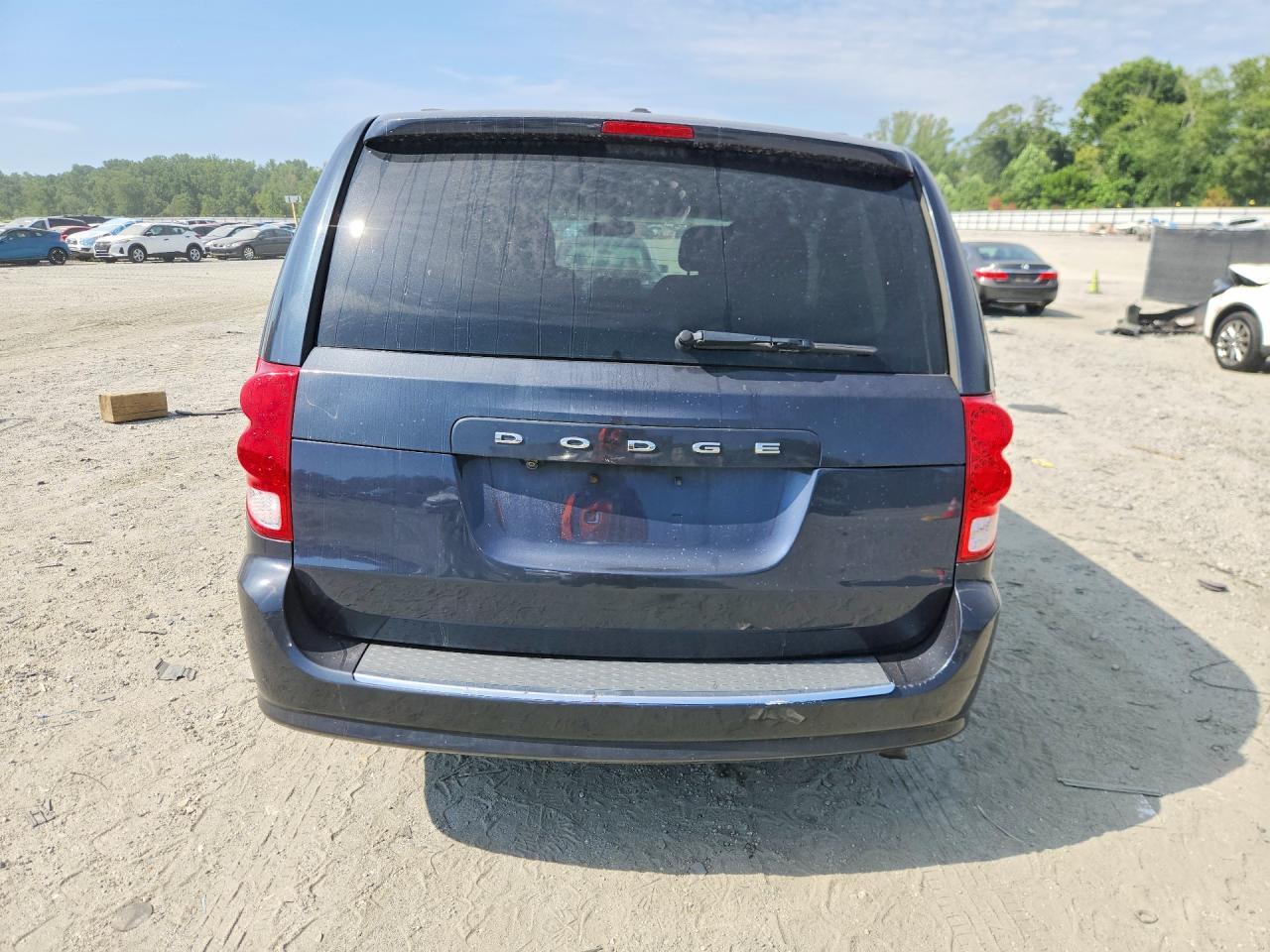 2013 Dodge Grand Caravan Crew - Image 6