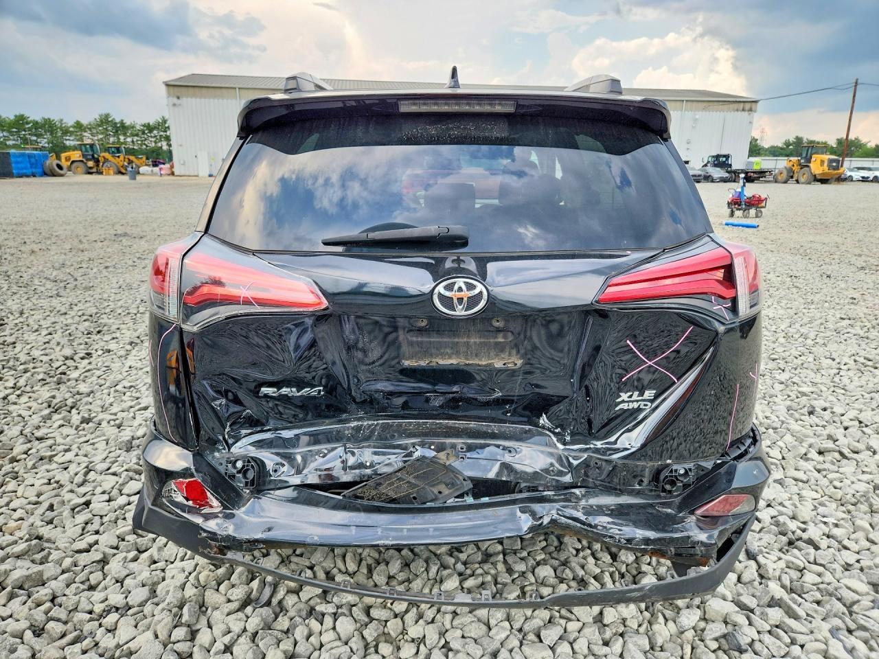 2017 Toyota Rav4 Xle - Image 6
